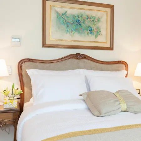 Pera Parma Hotel