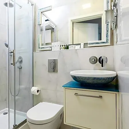 Hotel Pera Parma 3*