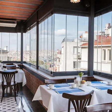Hotel Pera Parma 4*